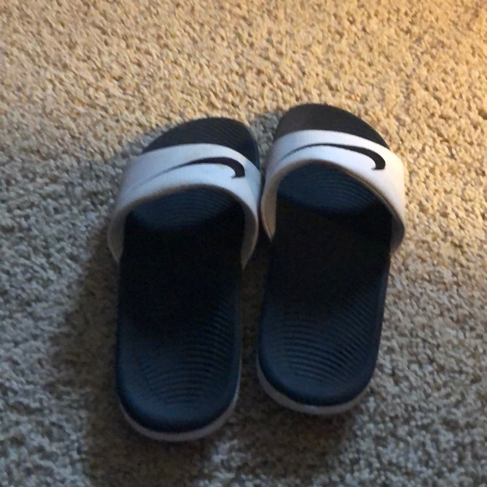 Nike slides